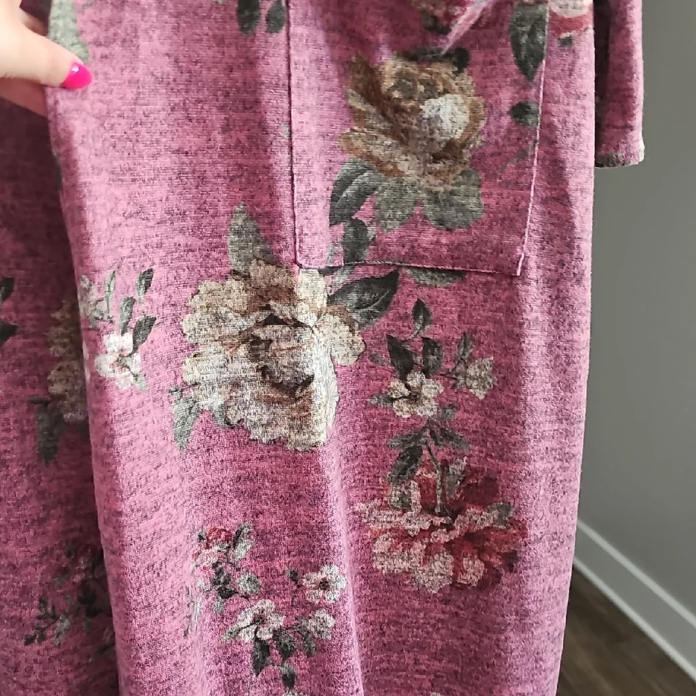 LuLaRoe Sarah Heathered Purple Cardigan With Floral Design.